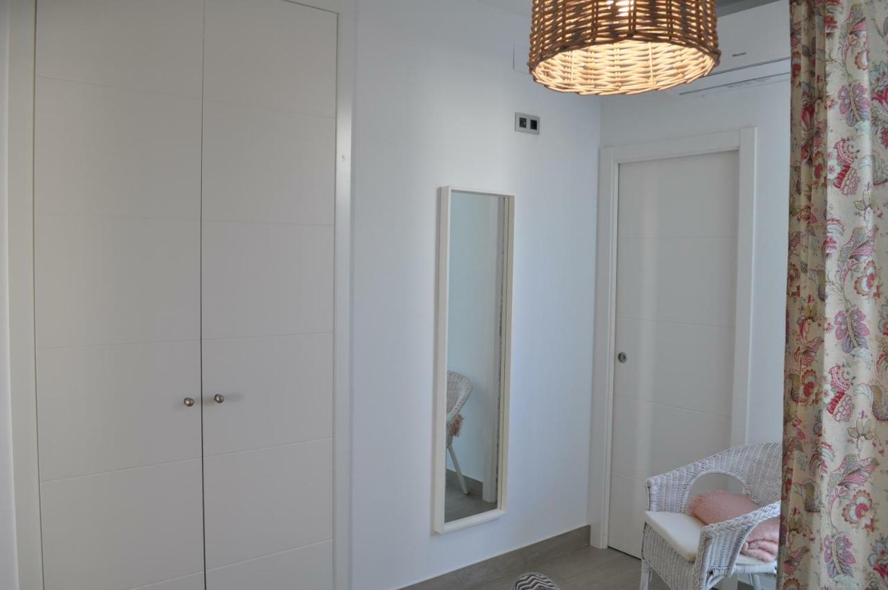 Apartamentos En Paseo Maritimo เอลรอมปิโด ภายนอก รูปภาพ