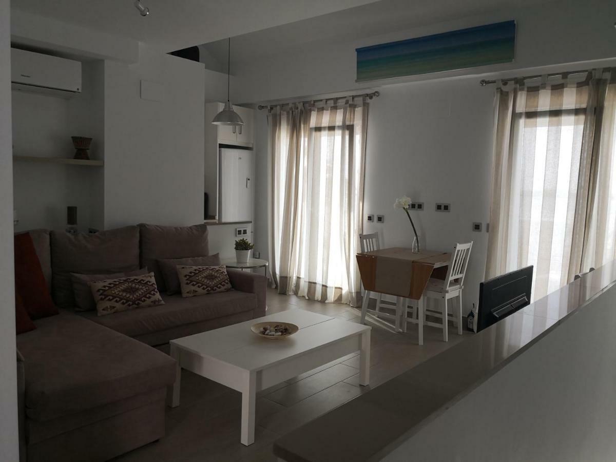 Apartamentos En Paseo Maritimo เอลรอมปิโด ภายนอก รูปภาพ