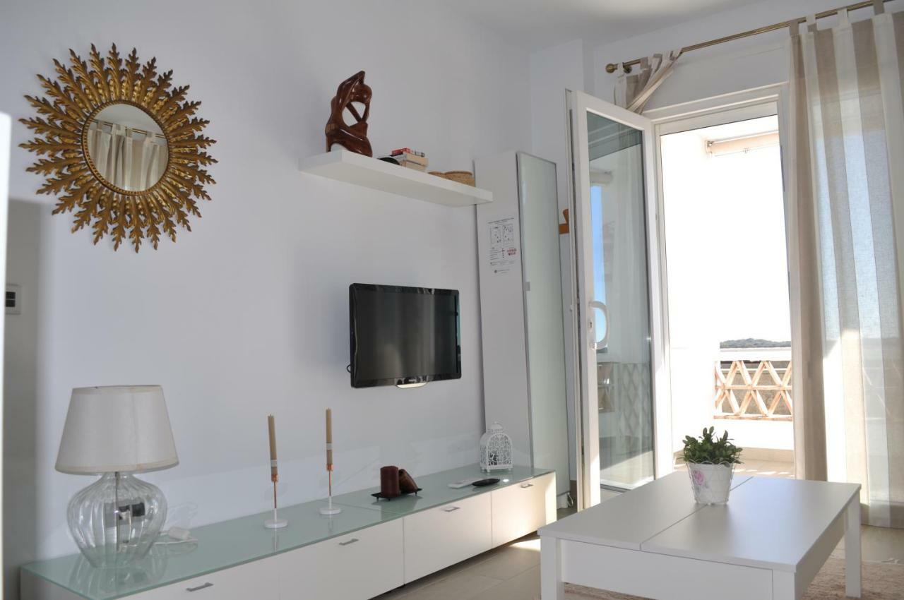 Apartamentos En Paseo Maritimo เอลรอมปิโด ภายนอก รูปภาพ